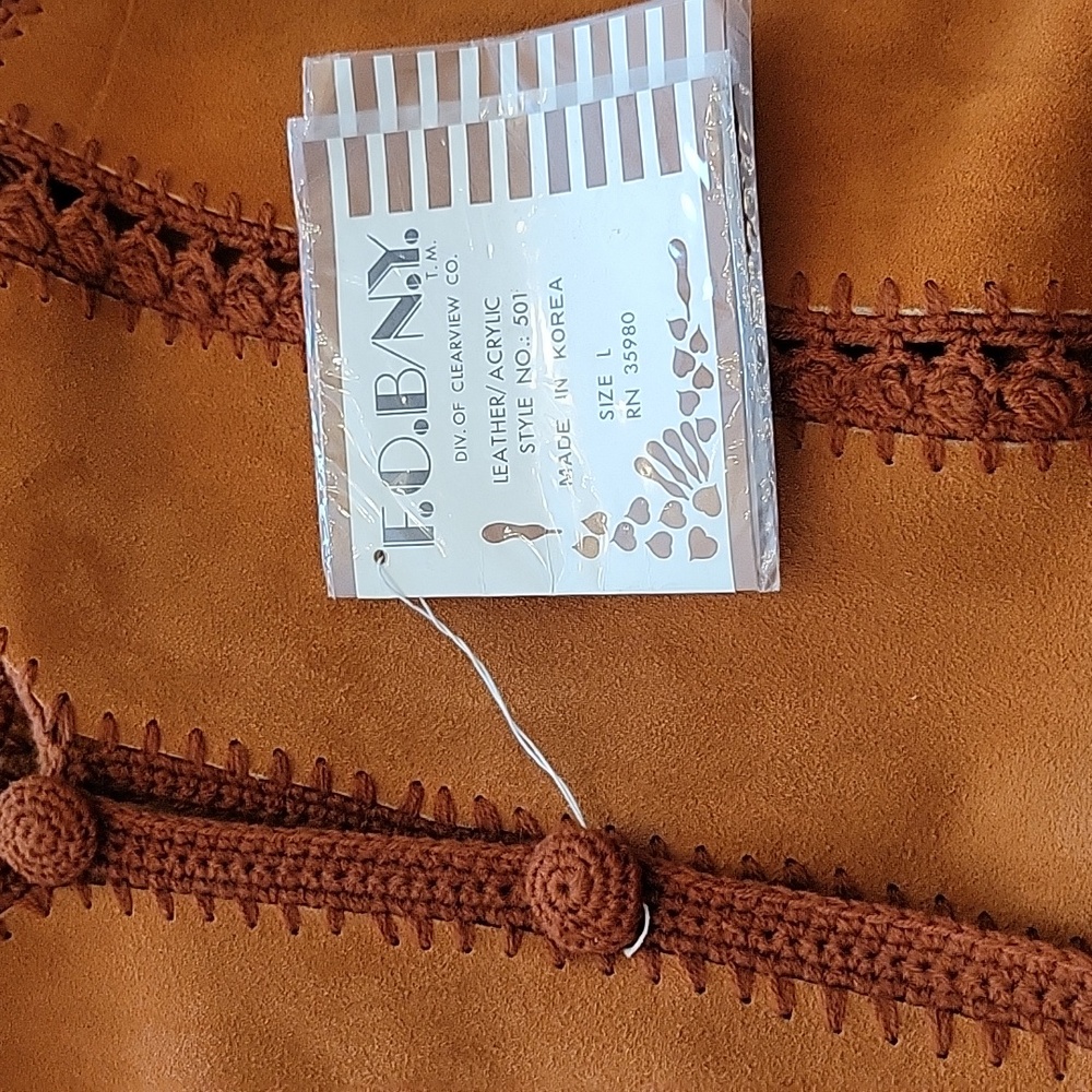 Vtg 70's Suede and Crochet Jacket - Picture 7 of 9